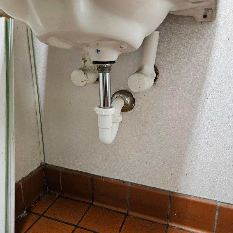 Lavatory sink drain pipe installation and plumbing