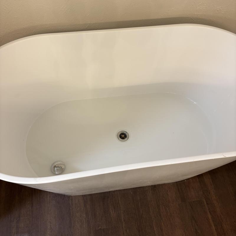 Freestanding bathtub drain and overflow inspection