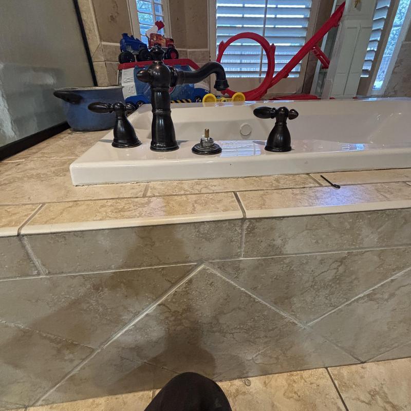 Bathtub faucet cartridge replacement with black handles