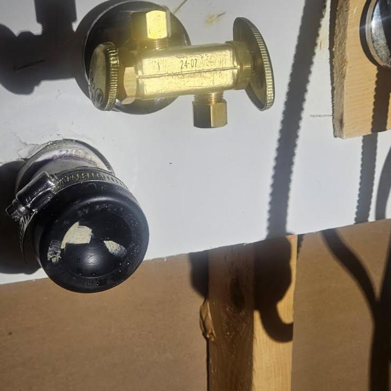 Double shut off valve installed on water pipe