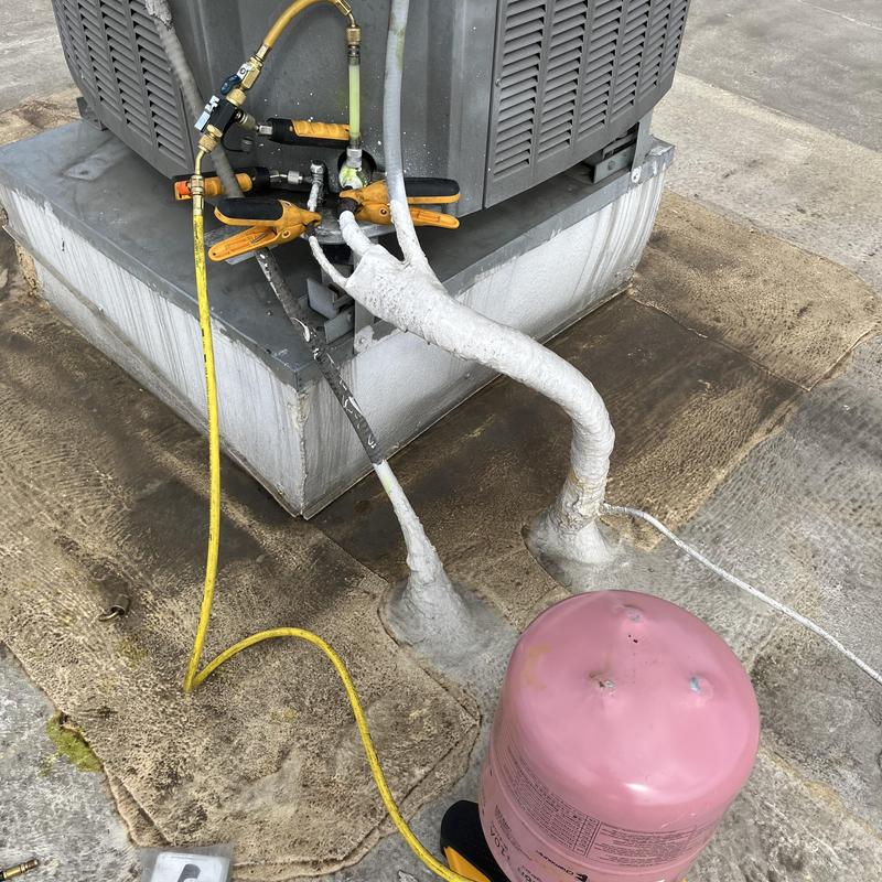 Refrigerant lines with dye sealant and topping off Refrigerant lines with dye sealant and topping off
