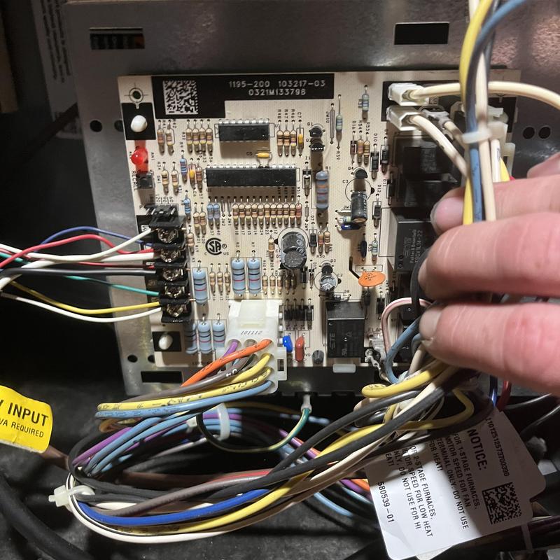 Furnace control board with wiring connections