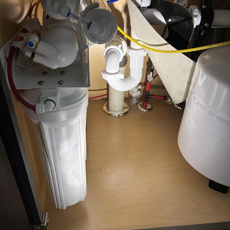 Reverse osmosis filter system under sink installation