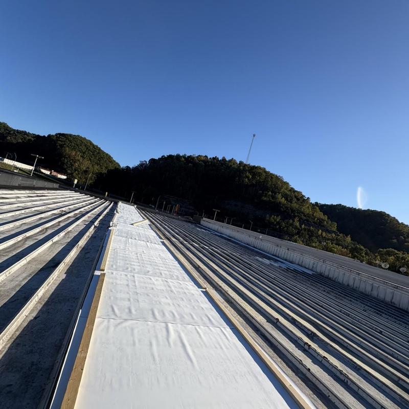 Flexion XL PVC single-ply membrane on metal roof deck