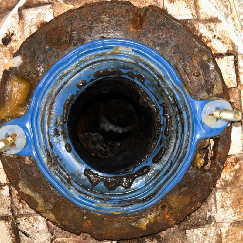 Toilet flange and drain pipe with corrosion and residue