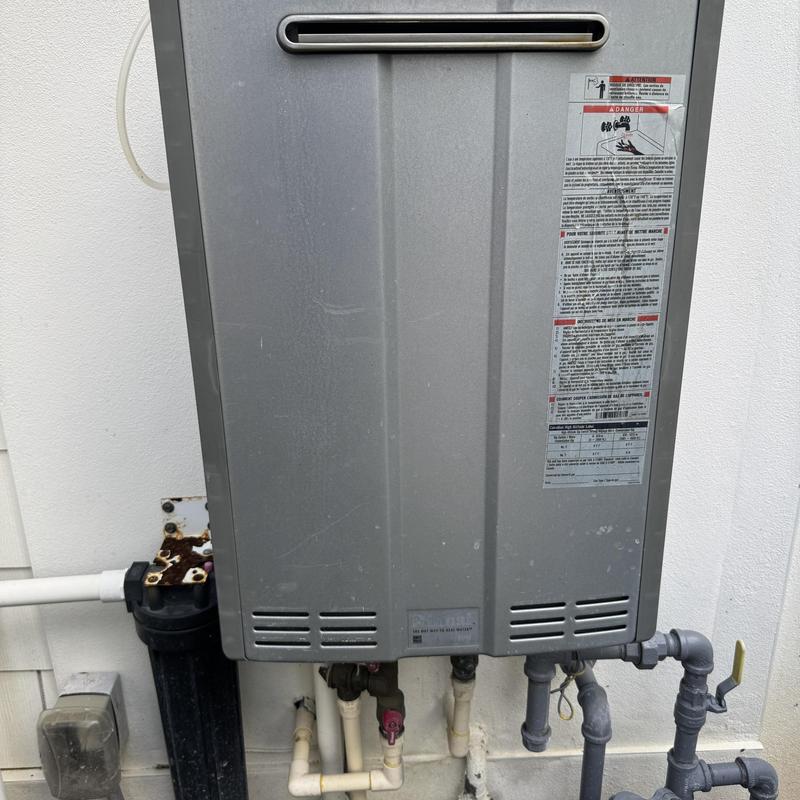 Rinnai tankless water heater with corroded interior pipe