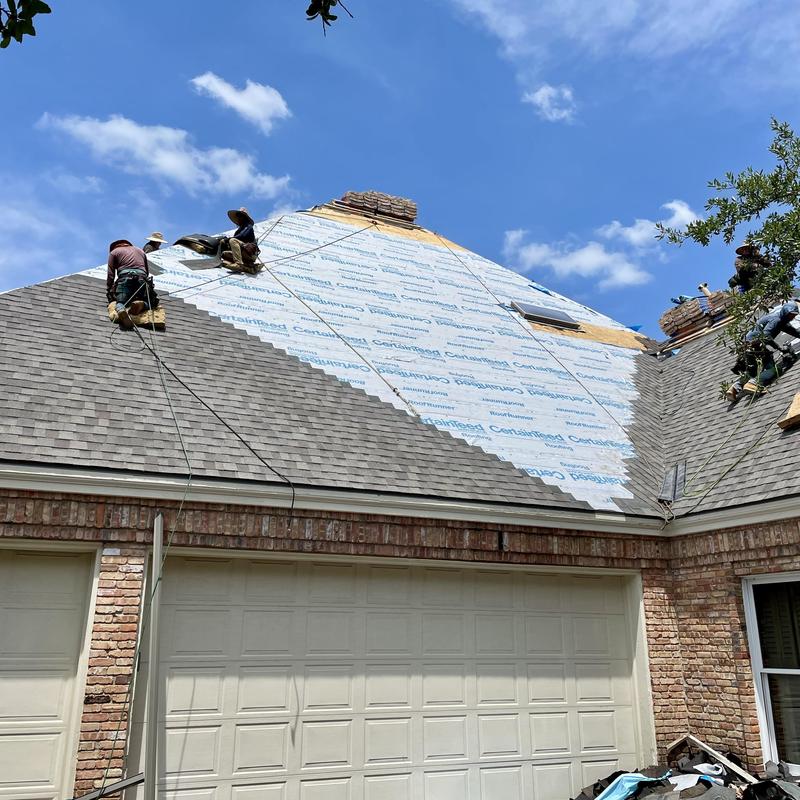CertainTeed RoofRunner underlayment installation on roof