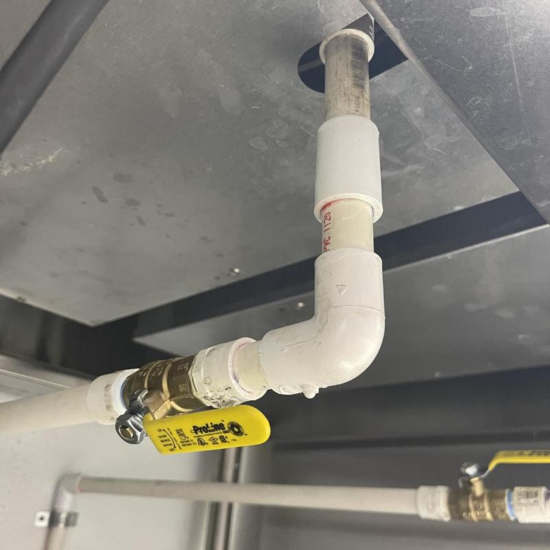 Three compartment sink PVC plumbing with valve assembly Three compartment sink PVC plumbing with valve assembly