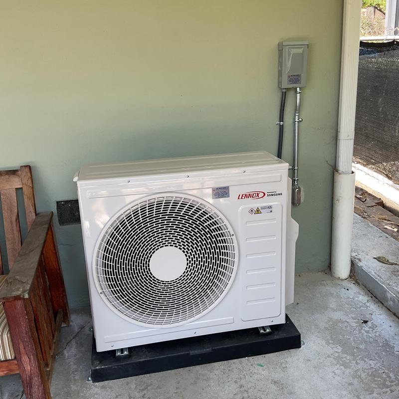 3 zone mini split outdoor condenser installation in Burbank 3 zone mini split outdoor condenser installation in Burbank
