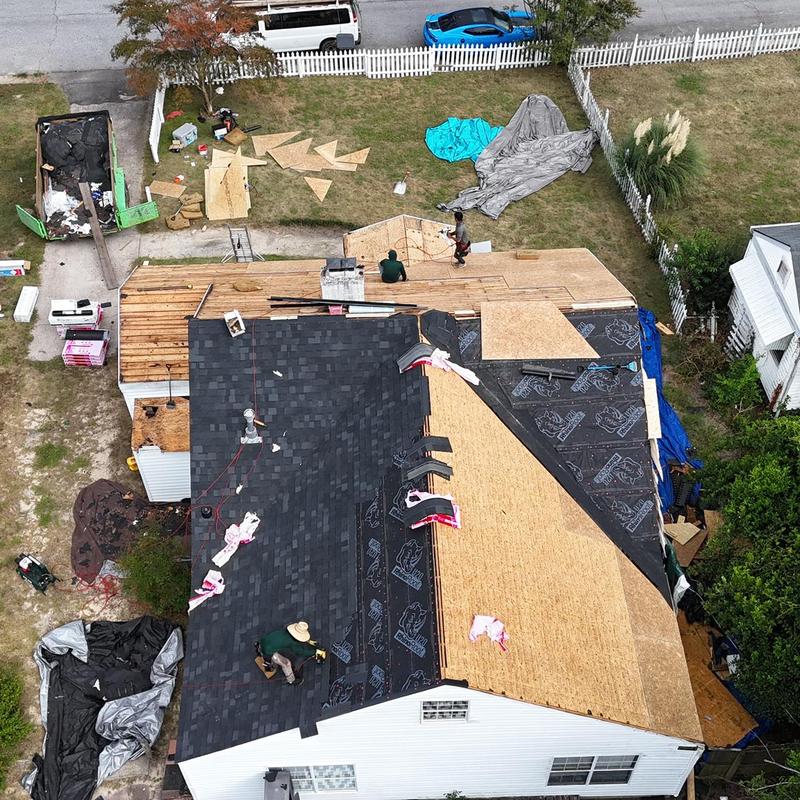 Asphalt shingle roof installation with plywood decking