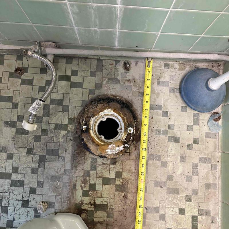 Toilet flange and supply line with measurement tape