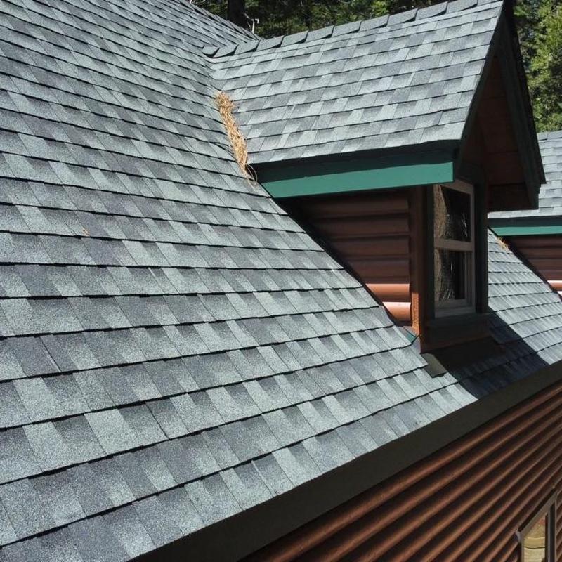 GAF lifetime asphalt roof on log cabin home