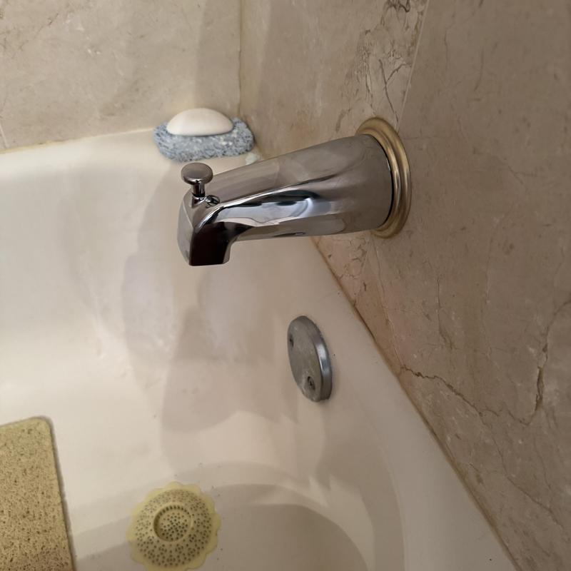 Bathtub tub spout with pop-up drain lever