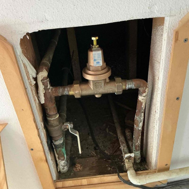 3/4-inch water pressure regulator installation in wall cavity