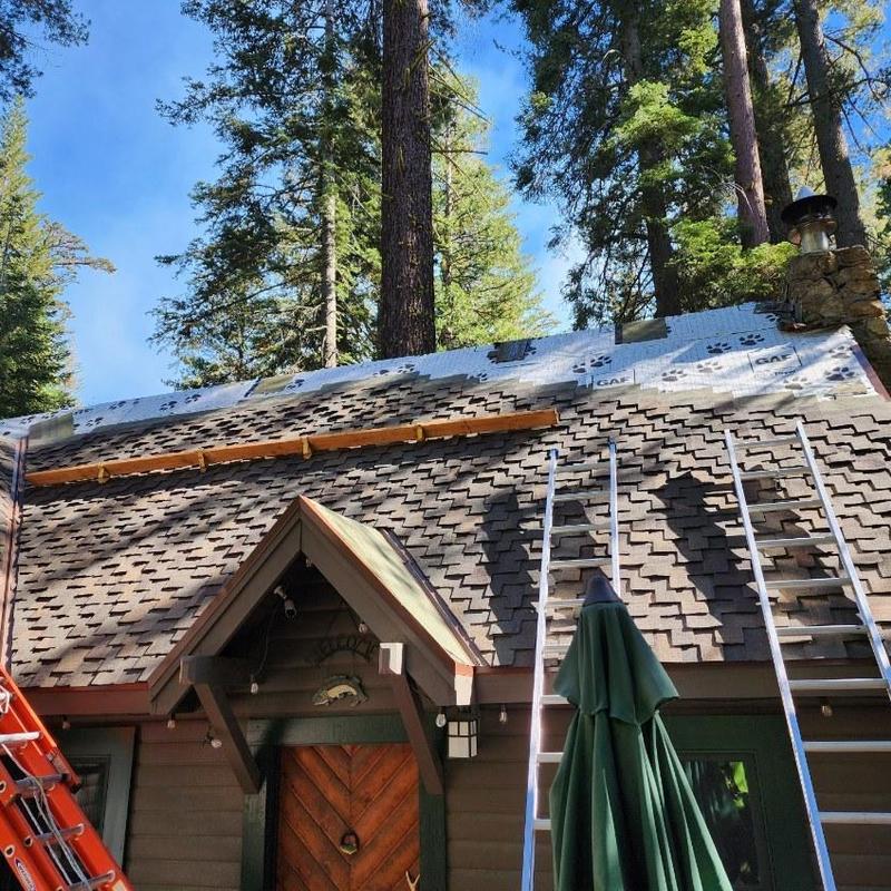 GAF Lifetime Grand Sequoia asphalt roof installation