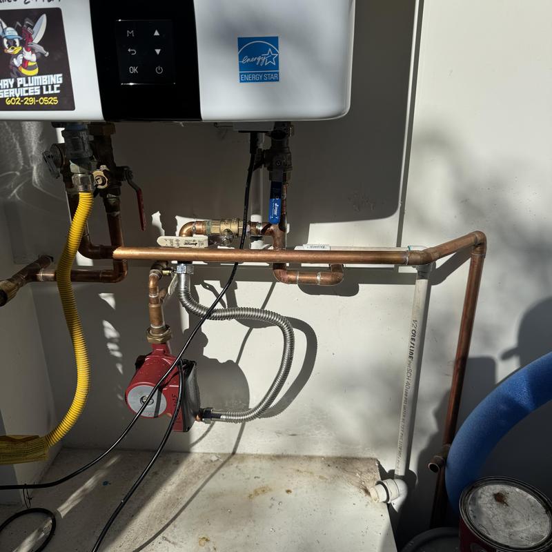 Recirculation pump and copper piping installation