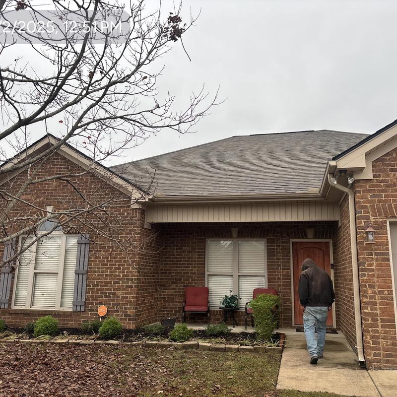 Owens Corning Oakridge roof shingles on brick home Owens Corning Oakridge roof shingles on brick home