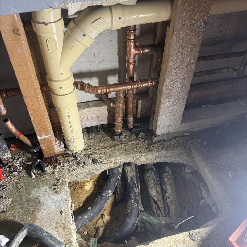 Copper water supply pipes and foundation excavation repair Copper water supply pipes and foundation excavation repair