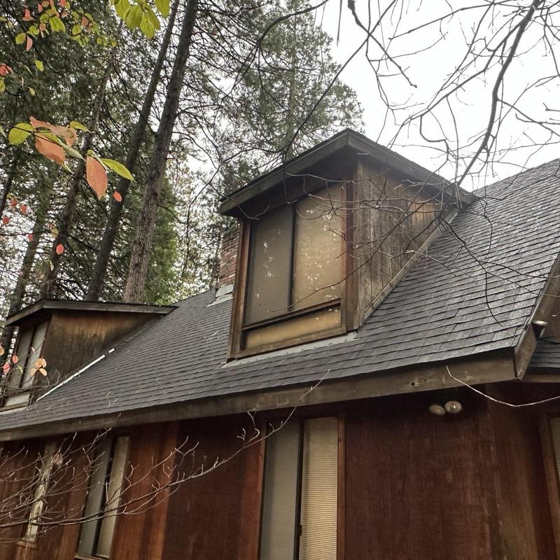 GAF lifetime asphalt composition roof on house