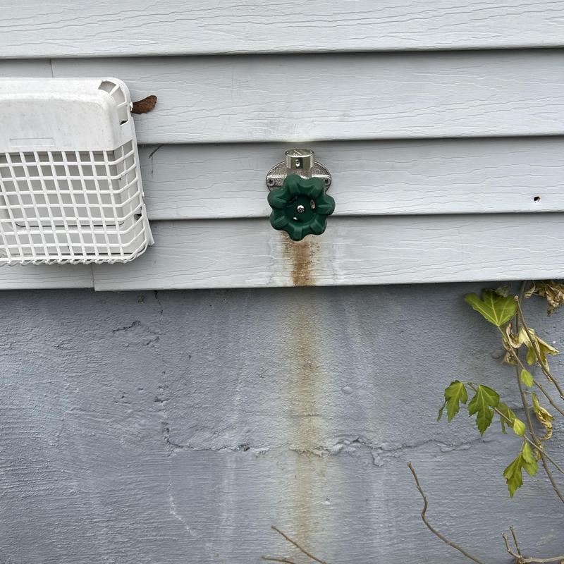 Frost-free outside faucet with rust stains