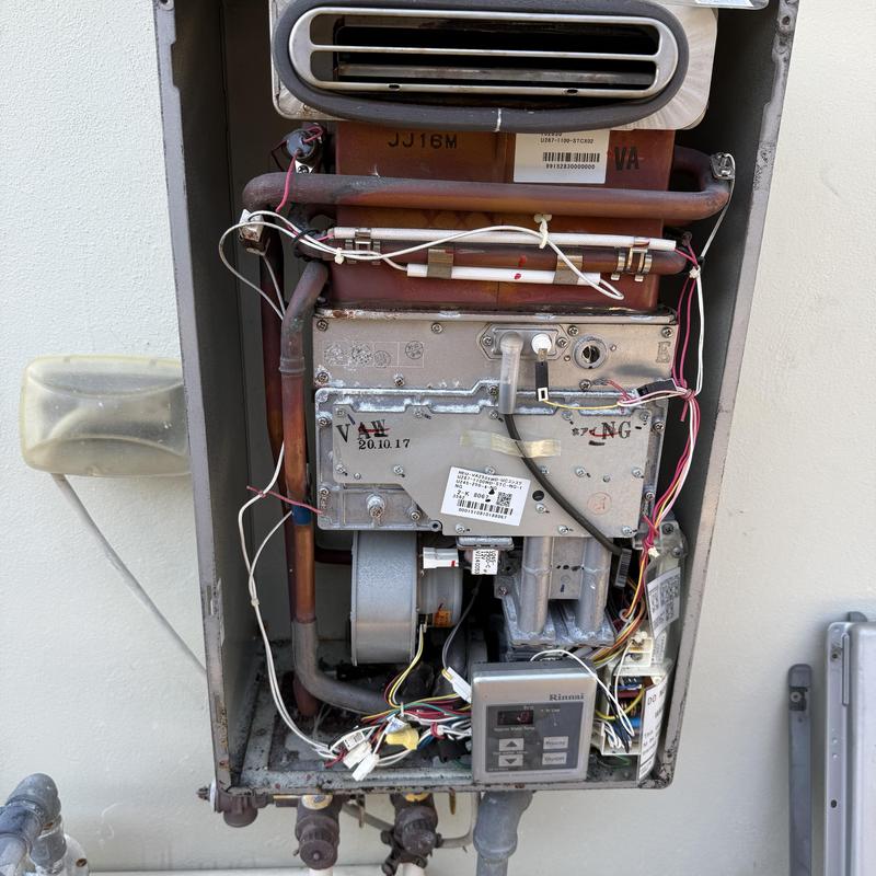 Rinnai tankless water heater diagnostic service interior