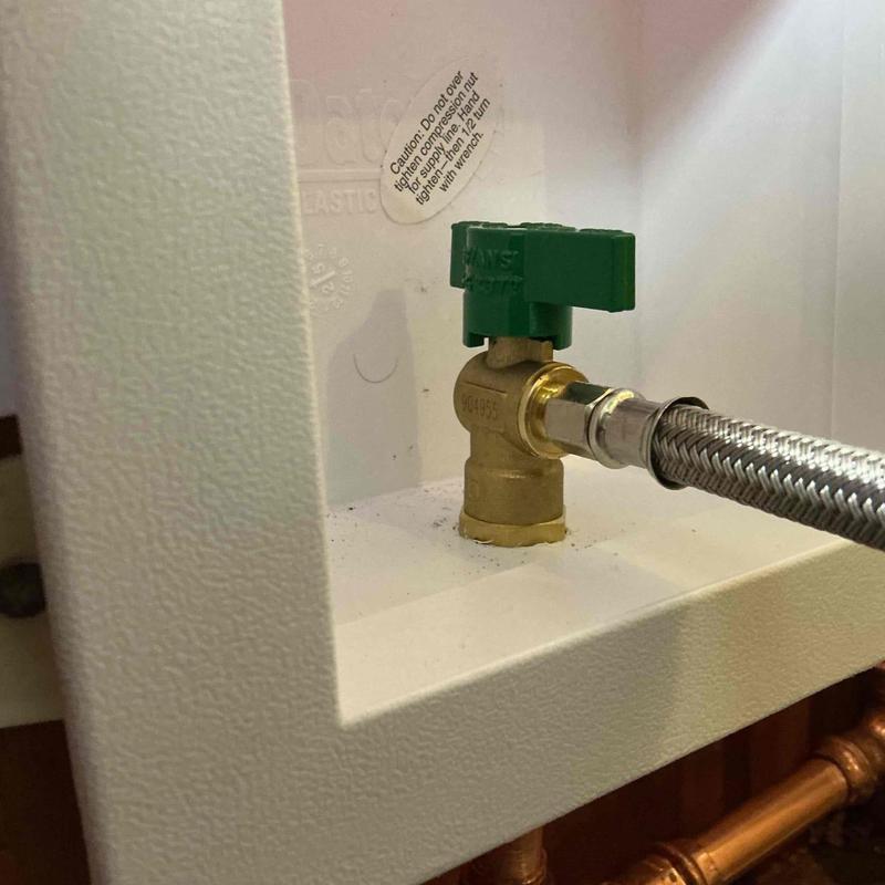 Ice maker valve with braided water line installed