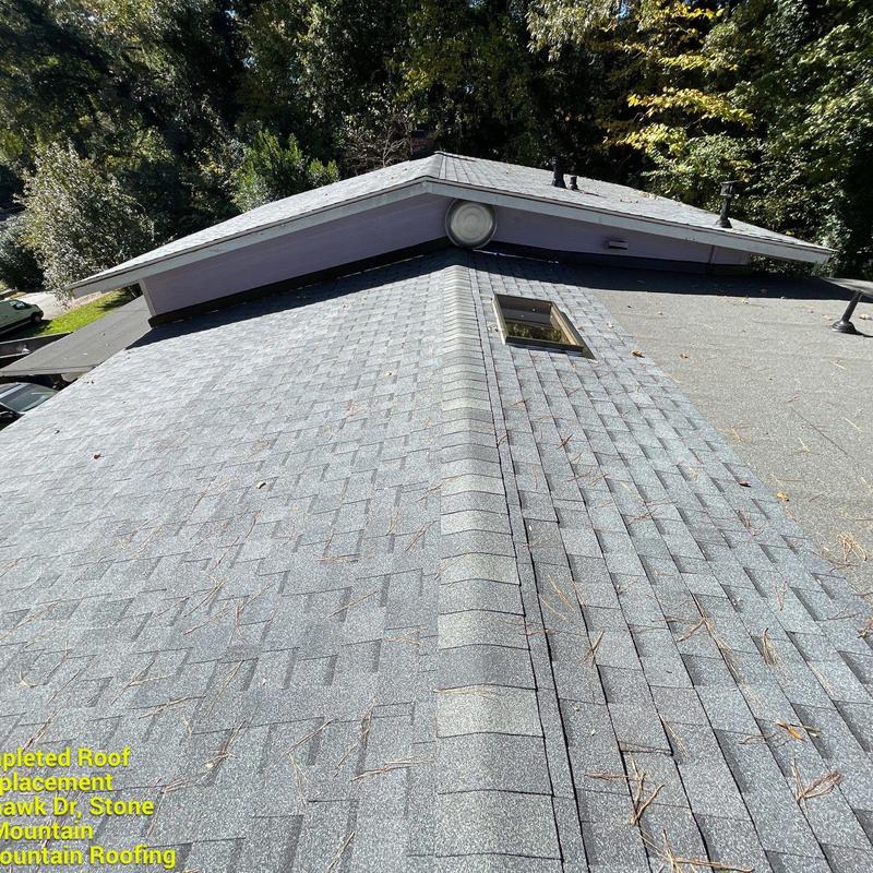 Atlas Pristine Lifetime shingles roof with skylight Atlas Pristine Lifetime shingles roof with skylight