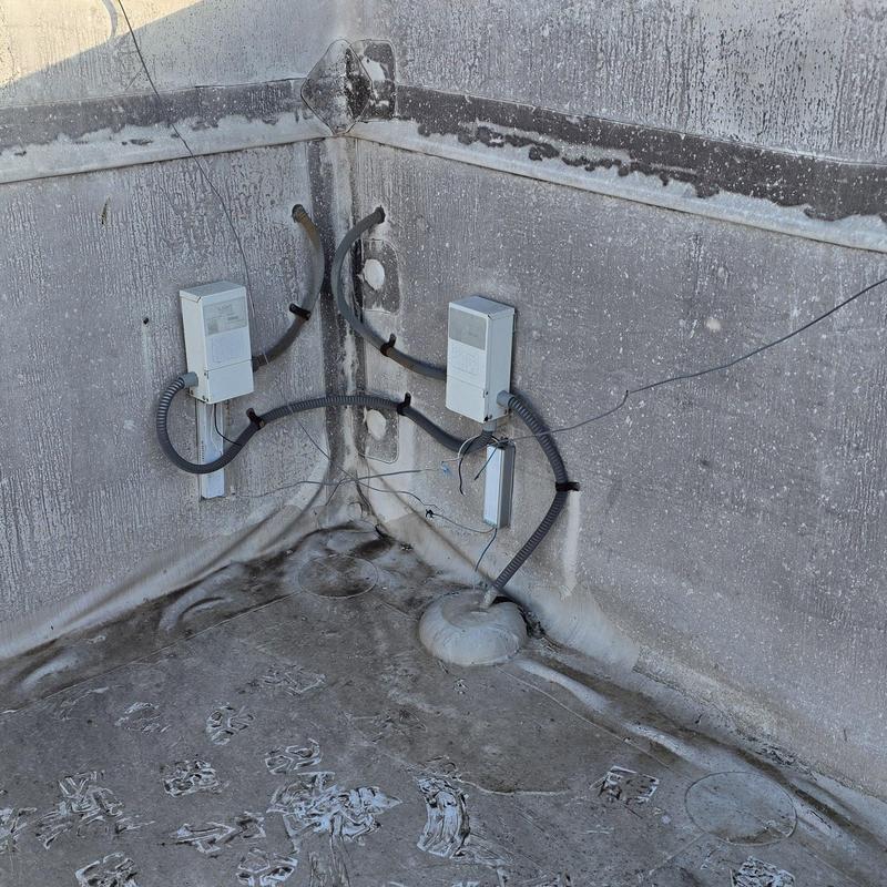 Roof junction box wiring and conduit on flat roof Roof junction box wiring and conduit on flat roof