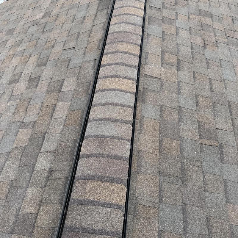 CertainTeed Shadow Ridge shingle on Heather Blend roof