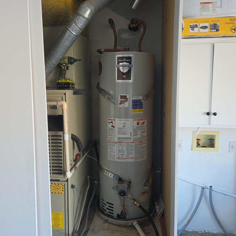 40 gallon Bradford White water heater with new fittings