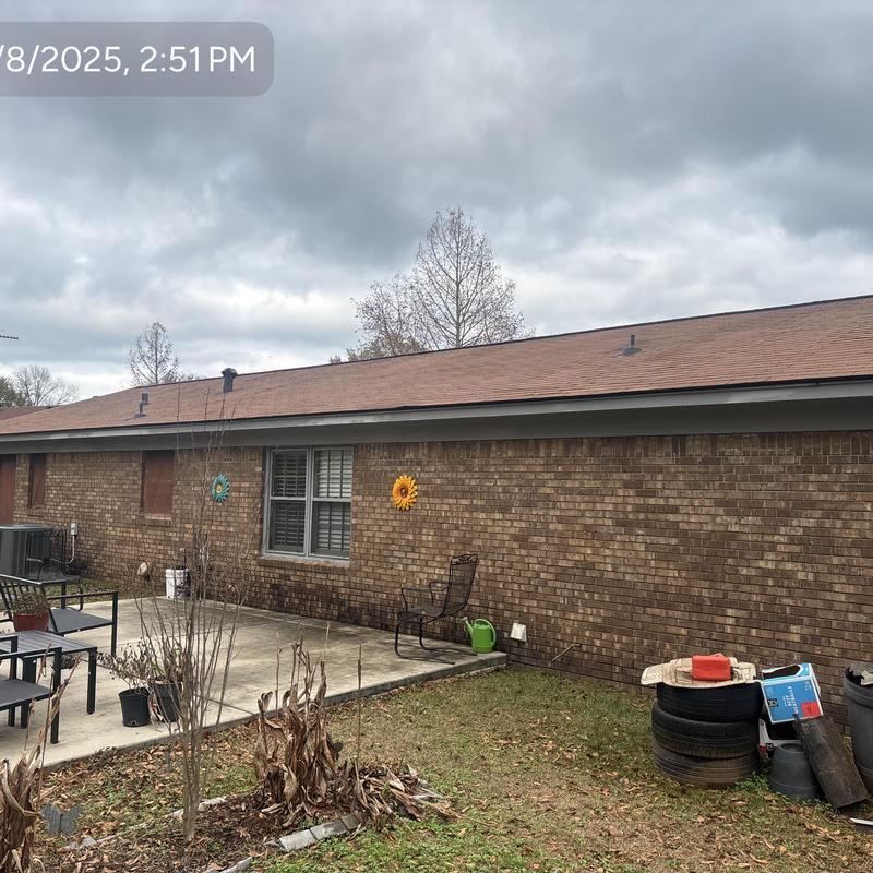 Owens Corning Supreme shingle roof in Autumn Brown Owens Corning Supreme shingle roof in Autumn Brown