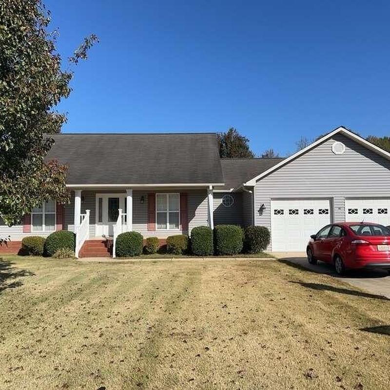 Roof with Owens Corning Oakridge shingles and Ridgevent Pro ventilation Roof with Owens Corning Oakridge shingles and Ridgevent Pro ventilation