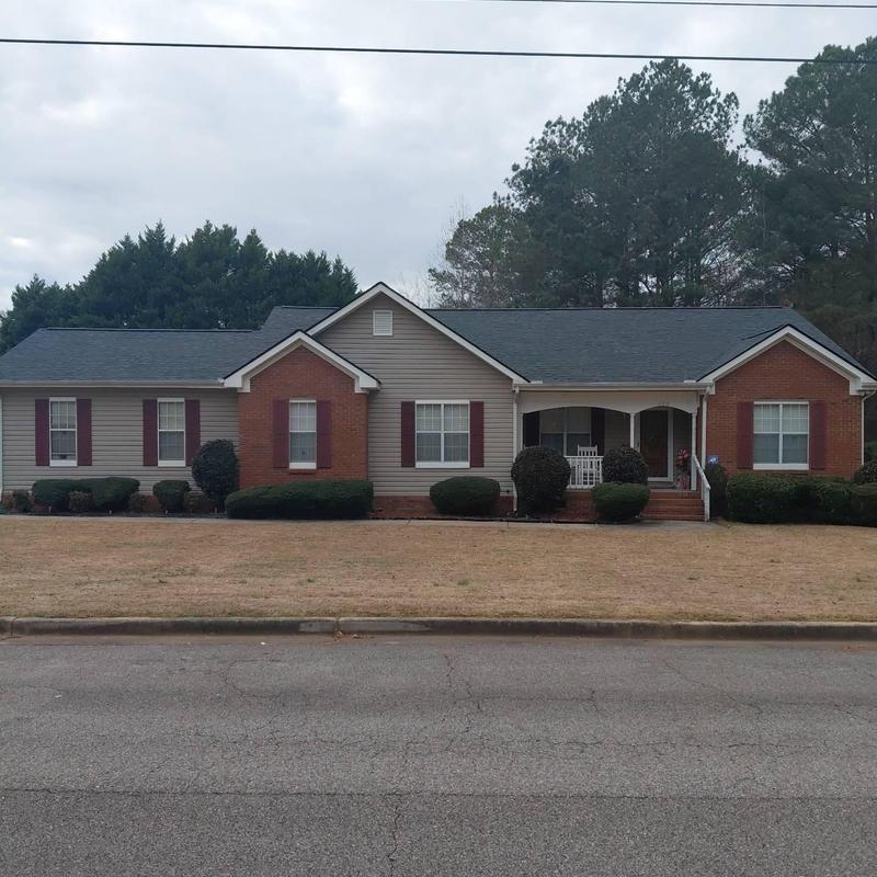 Owen's Corning Oakridge shingles and ridge vents roof Owen's Corning Oakridge shingles and ridge vents roof