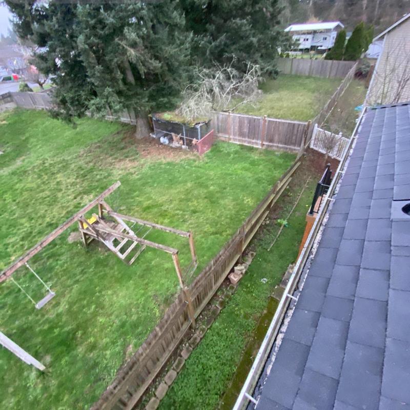 Roof gutters cleaning and inspection for debris removal