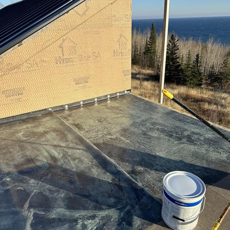 GenFlex EPDM rubber roofing with primer application GenFlex EPDM rubber roofing with primer application