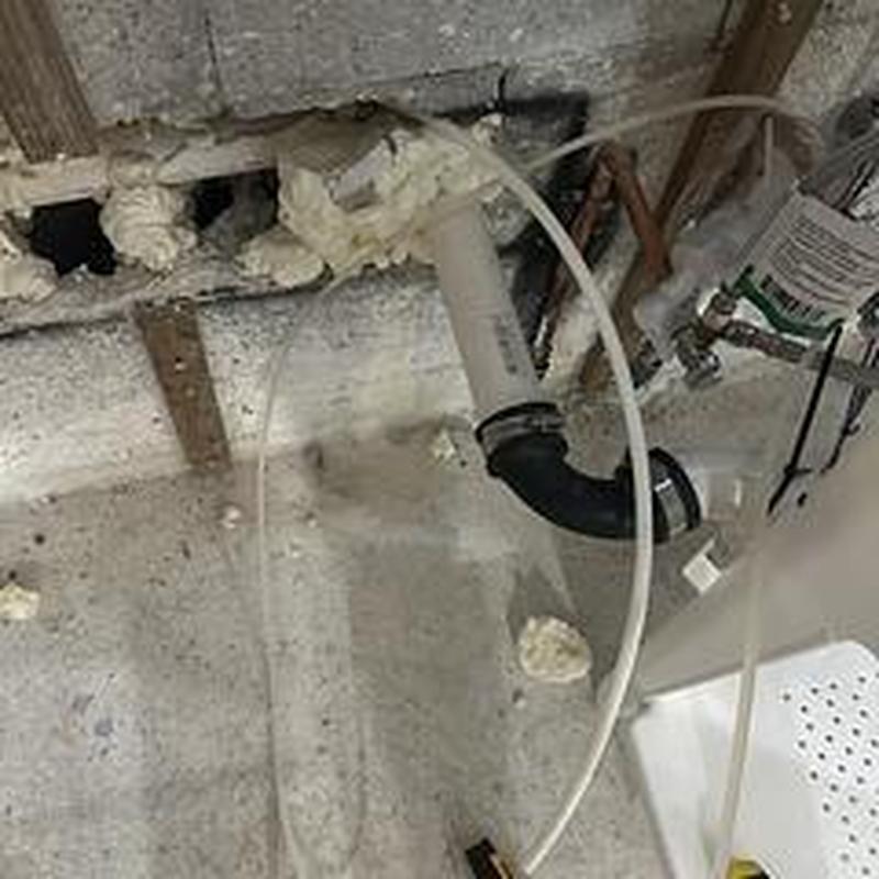 PEX icemaker line and plumbing hoses installation