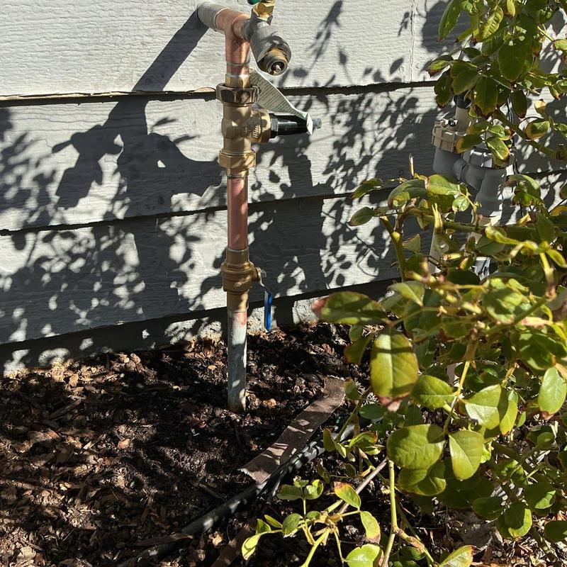 Water pressure regulator and shut off valves installation