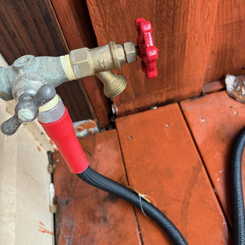 Exterior hose bib with new shutoff valve and hose connection