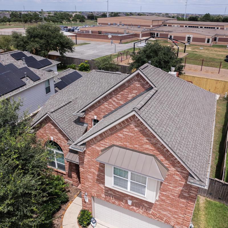 Asphalt shingle roof on brick house, Katy TX
