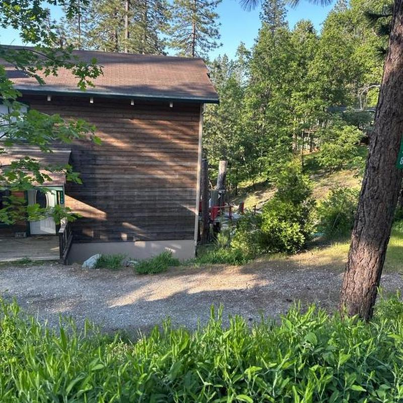 GAF lifetime asphalt roof on cabin in Arnold CA