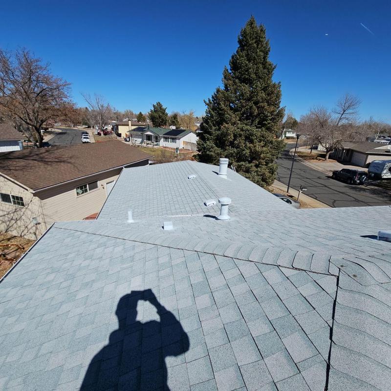 Owen Corning Storm Class 4 Antique Silver Shingles