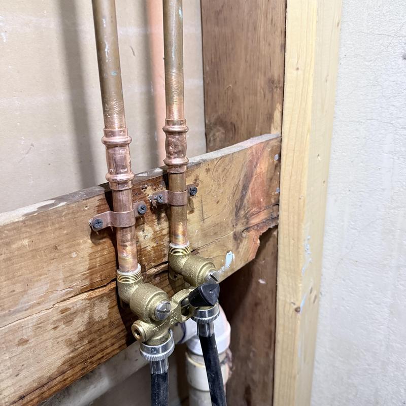 Symmons laundry valve with superior design replacement