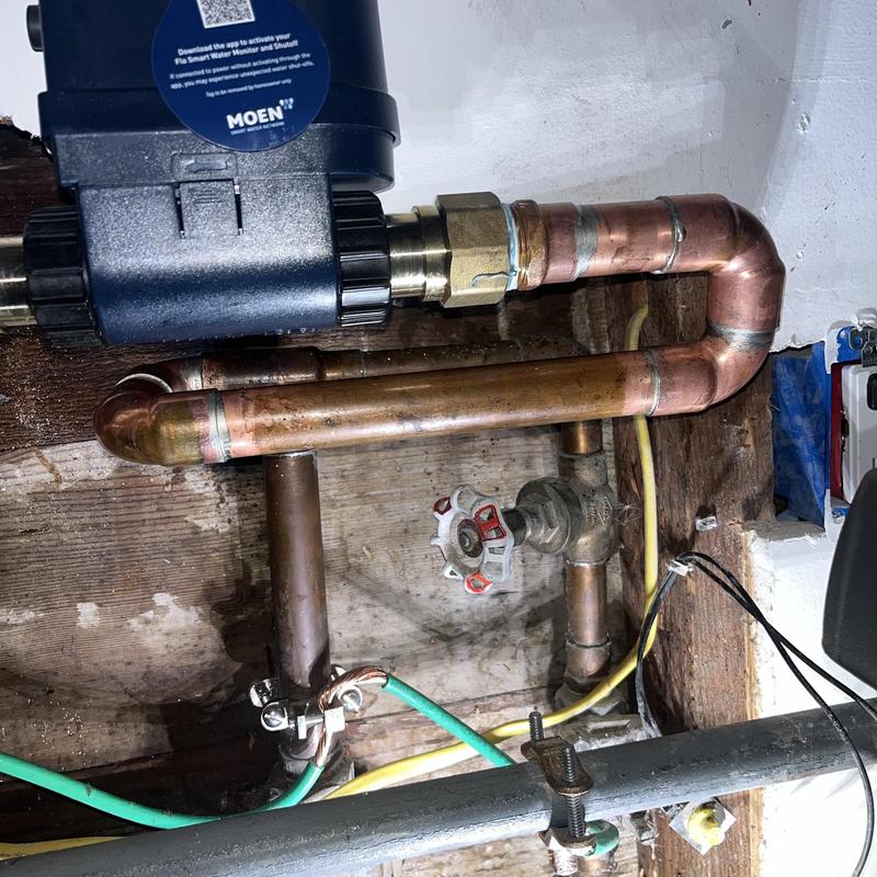 Flow by Moen smart water monitor with copper piping Flow by Moen smart water monitor with copper piping