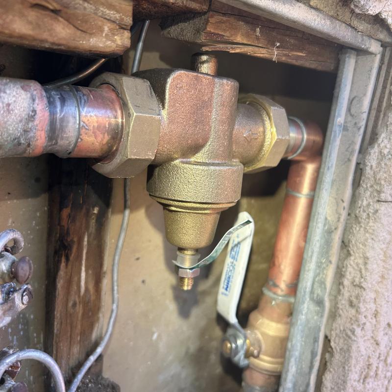 Pressure reducing valve with new ball valve installation