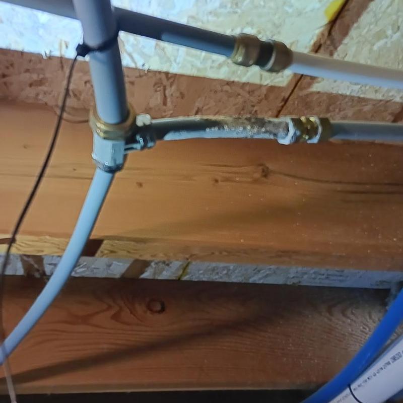 Water supply lines with PEX fittings and connections