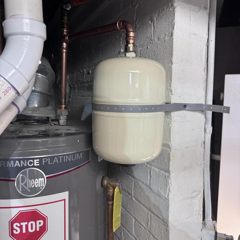 Expansion tank on water heater with copper piping
