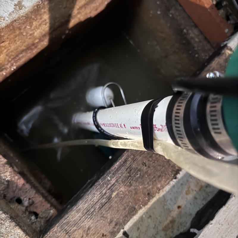 13 HP Seller sump pump with check valve installed