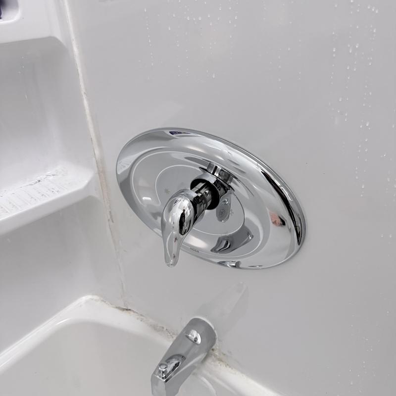 Symmons shower valve with chrome handle and tub spout Symmons shower valve with chrome handle and tub spout