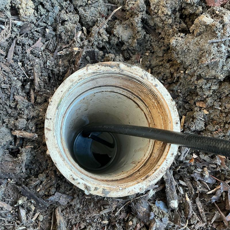 Sewer pipe hydrostatic testing with pressure line drop