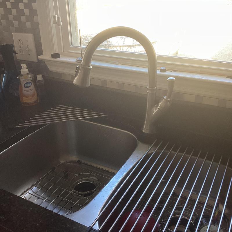Single handle kitchen faucet with window view